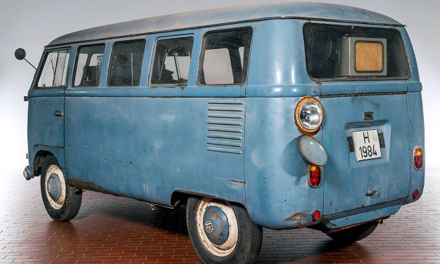 1953 Bulli als erster mobiler Blitzer der Polizei Niedersachsen